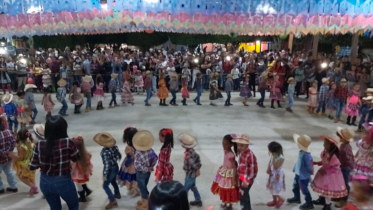 Festa Junina Integrada Das Escolas Municipais Bonfinopolis De Minas Mg